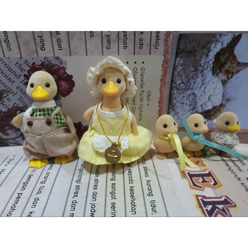 Sylvanian Families Vintage - The Puddleton Duck Family (Ultra Rare)