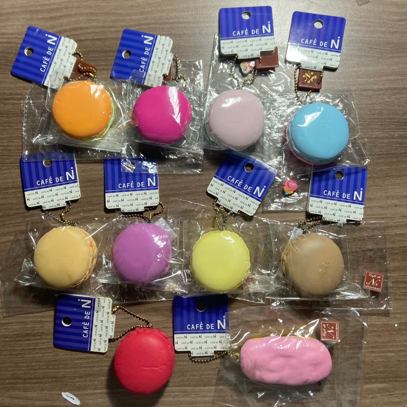 Squishy Cafe De N: Macaron, Eclair (Preloved)