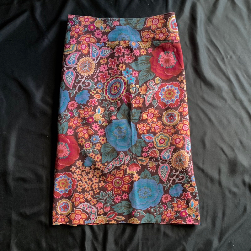 PRELOVED SLIMFIT BATIK SKIRT - BATIK MIDI SKIRT - ROK SLIMFIT BATIK