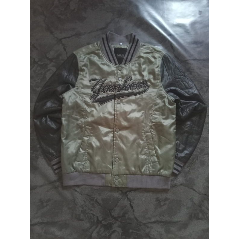 VARSITY YANKES