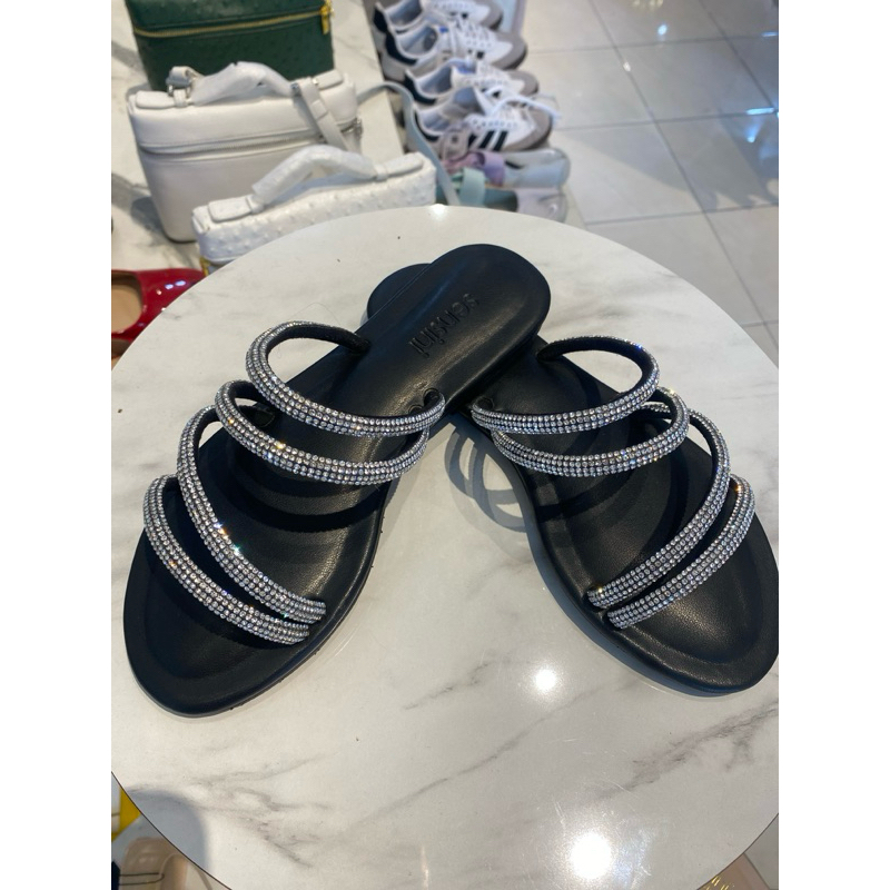 sandal sensini