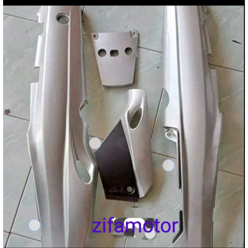 cover body kanan kiri box tutup aki pet tengah sambungan body Yamaha fiz FIZ R Vega lama Vega R lama
