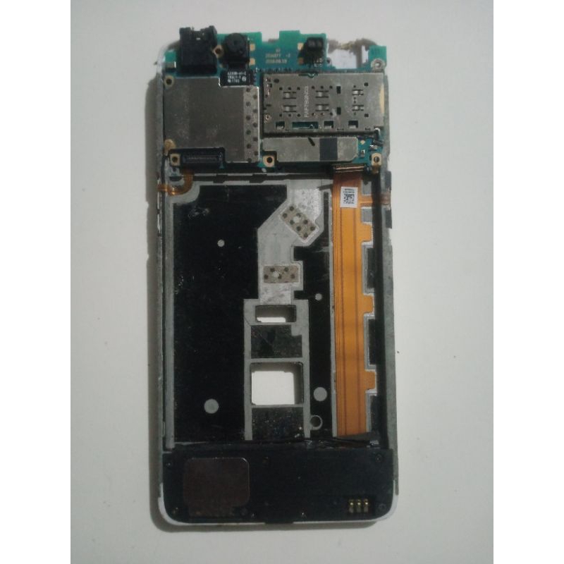 Oppo a37f, model lama. poin mesin atas bawah