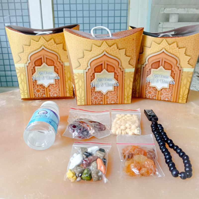 

OLEH-OLEH HAJI UMROH