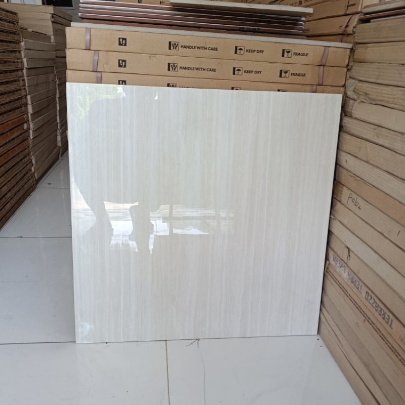 Granit lantai 60x60 grigio terventin indogres