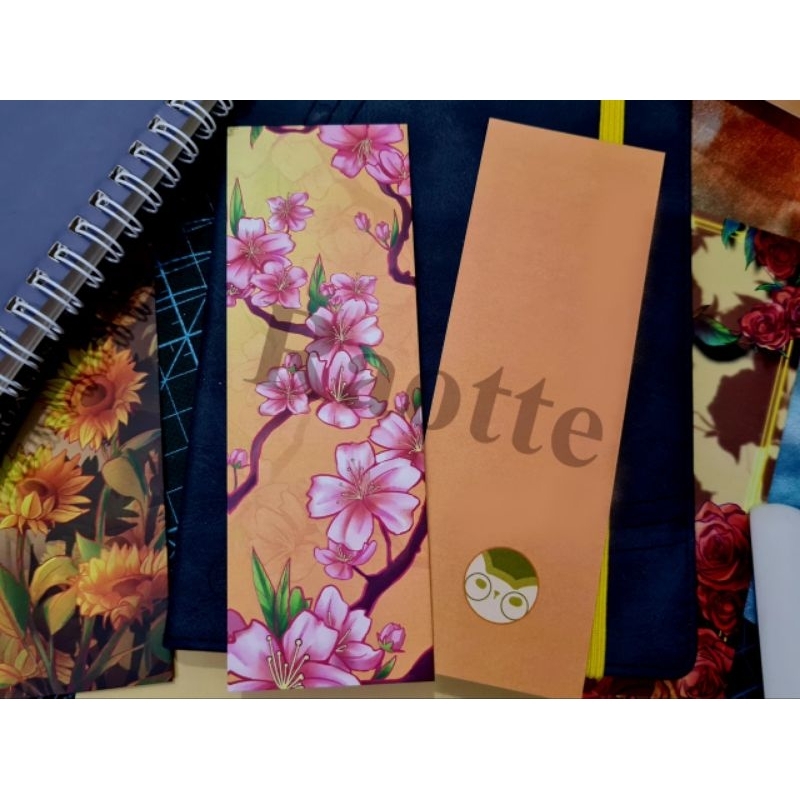 

Sakura Bookmark Bookmarks Pembatas Buku with design full colour 2 sisi #bookmarks #bookmark #pembatasbuku #funnybookmark
