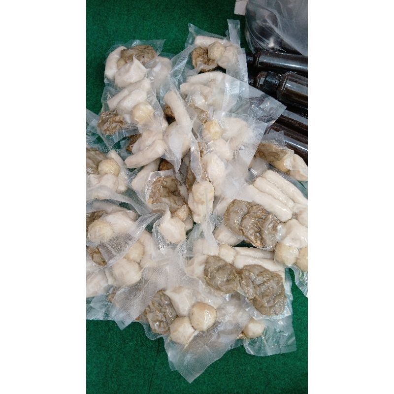 

PEMPEK Kudapan Mama Maika