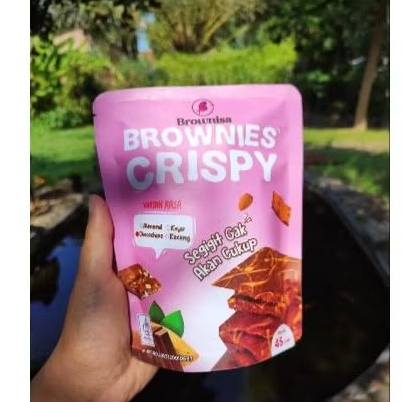 

brownies crispy keju, chococip, kacang, dan almond