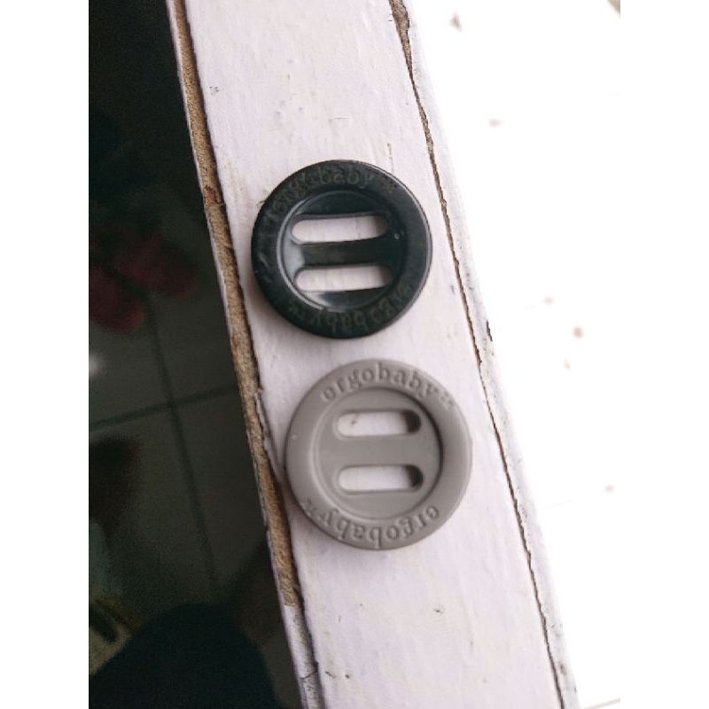 Preloved Kancing Ergobaby 360 Adapt Omni