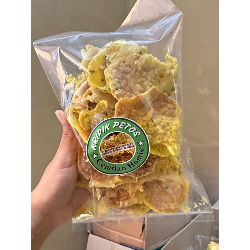 

KRIPIK PETOS RENYAH GURIH 250 GR