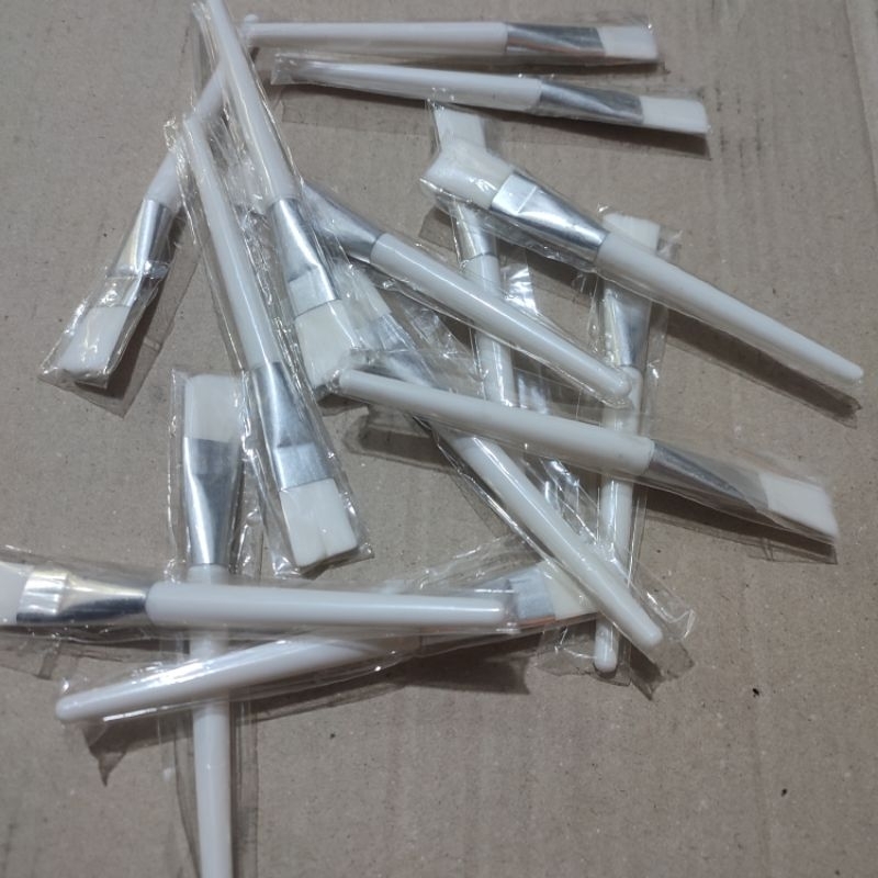 

kuas kecil bulu sintetis ¾inch
