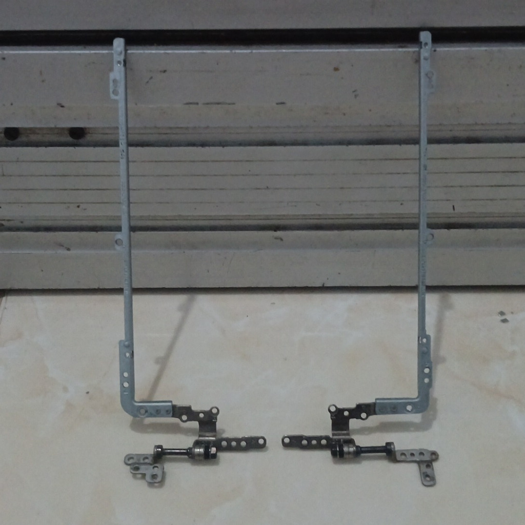 Engsel Asus X201E Original Copotan Engsel Asus X201 X201E X202 X202E X201L Q200E Engsel LCD Asus X20