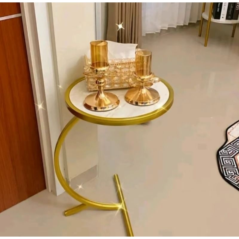 meja_sudut_ruang_tamu