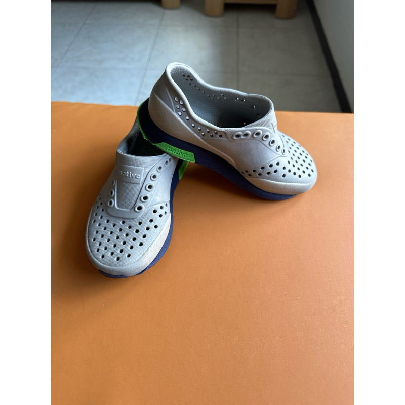 sepatu native anak