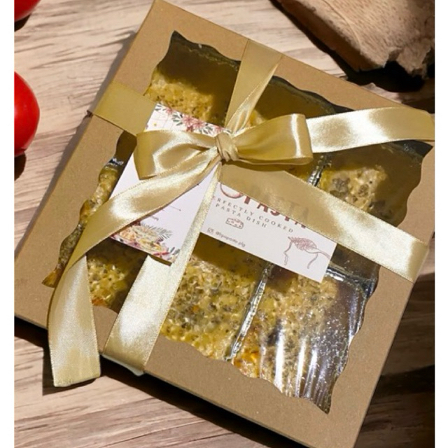 

Paket Hampers 6 Fun Size - Spaghetti Brulee & Lasagna