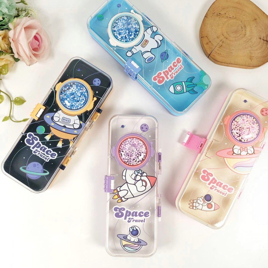 

Kotak Pensil Anak-anak Xiao Ling Jing motif Space Travel
