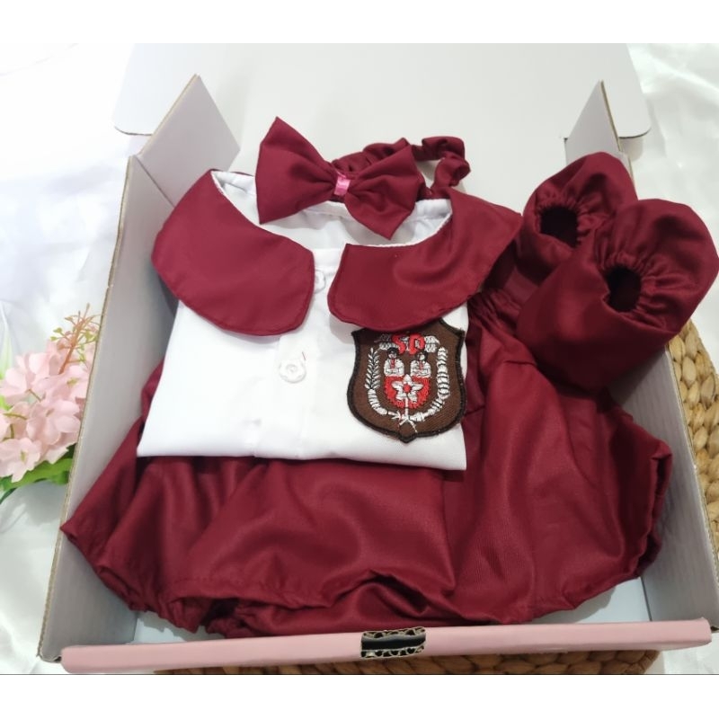 hampers bayi perempuan SET SERAGAM SEKOLAH / baby girl gift set newborn toyobo
