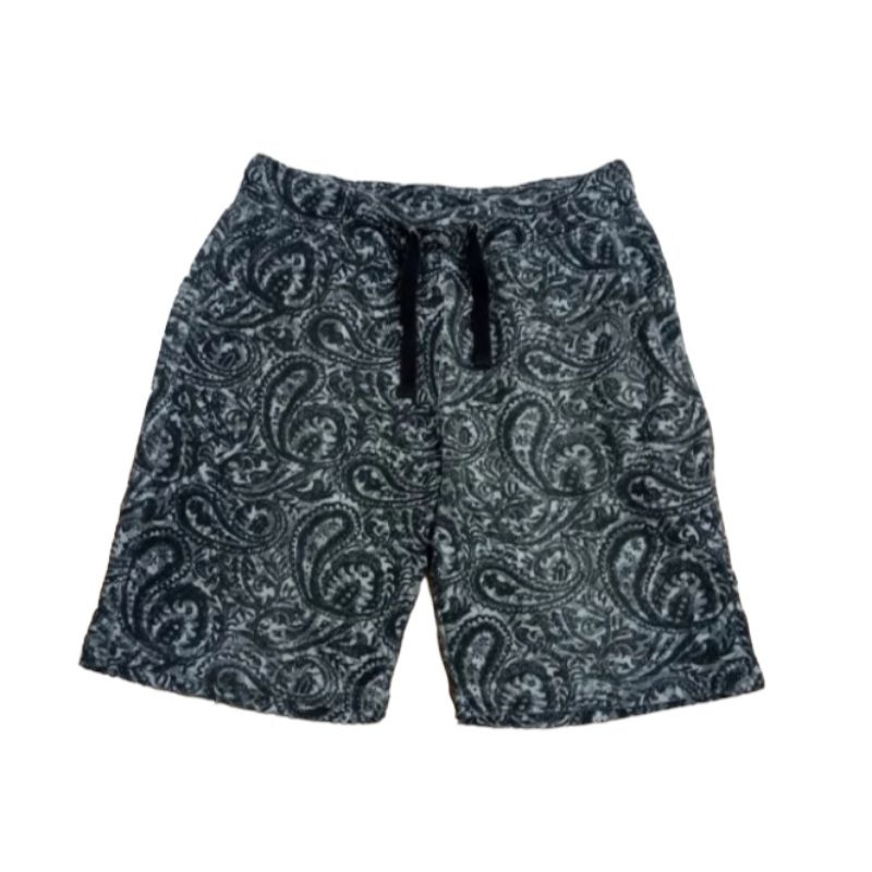 celana pendek kolor motif bandana