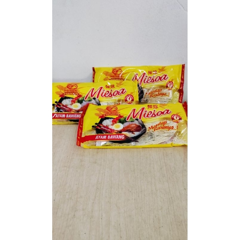

miesoa ayam bawang burung layang terbang mie istan
