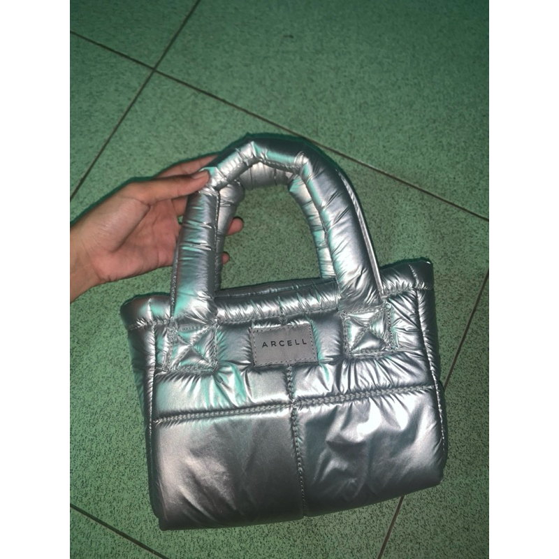 PRELOVED ARCELL PUFFY BAG SILVER