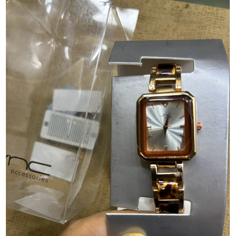 Jam tangan wanita merk VNC from Malay original masih segel