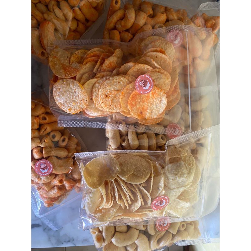 

KERIPIK OPAK SINGKONG RASA GURIH ORIGINAL / PEDAS MANIS BALADO UK 95gr / 230gr