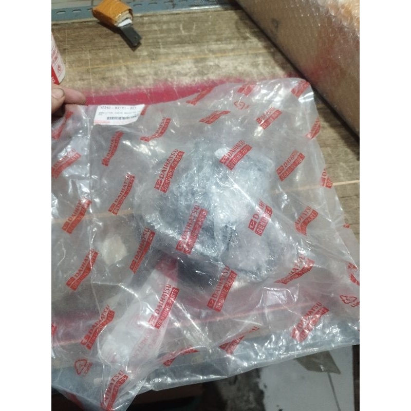 engine mounting Avanza Xenia 1300cc 2012-2014 ORIGINAL