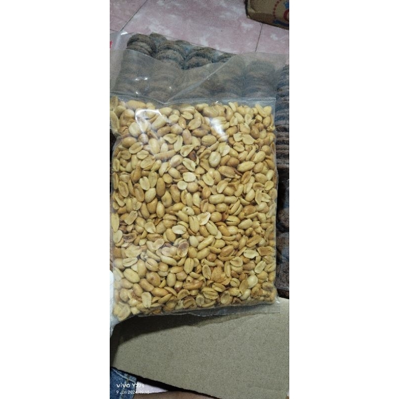 

Snack Kacang Bawang Asin Gurihh Renyahh 500gr