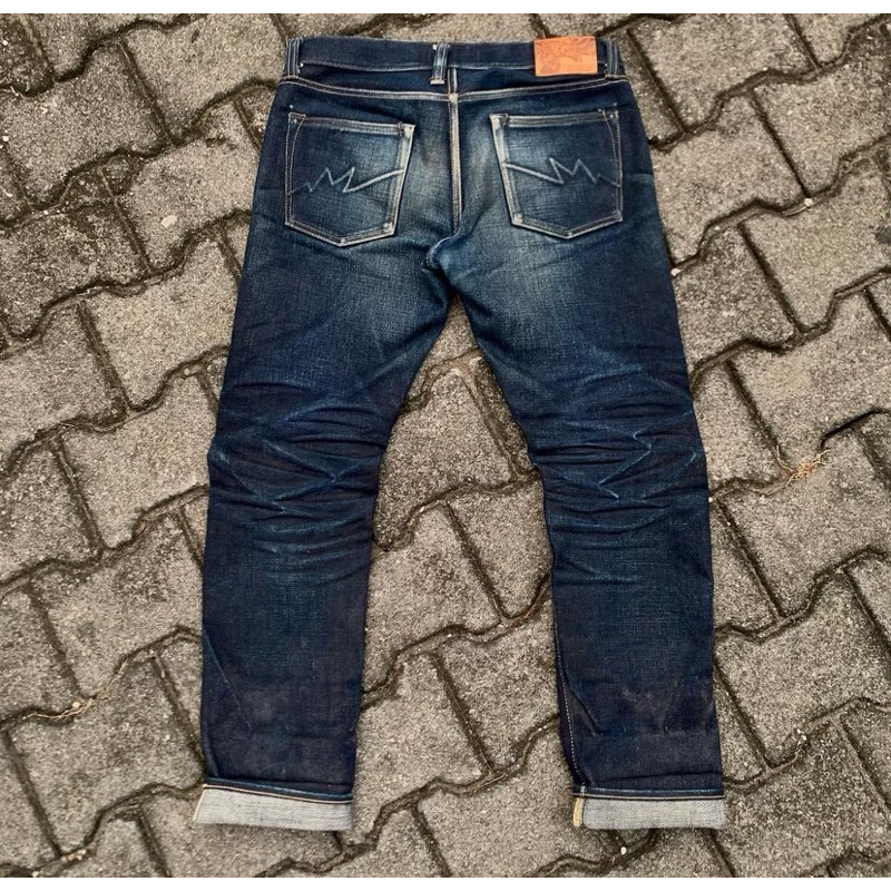 [MISCHIEF DARK VERMILOK 22 OZ]