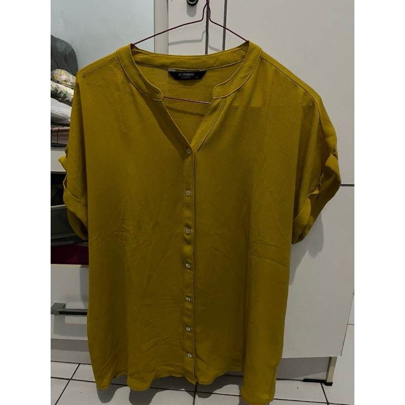 preloved blouse lc waikiki