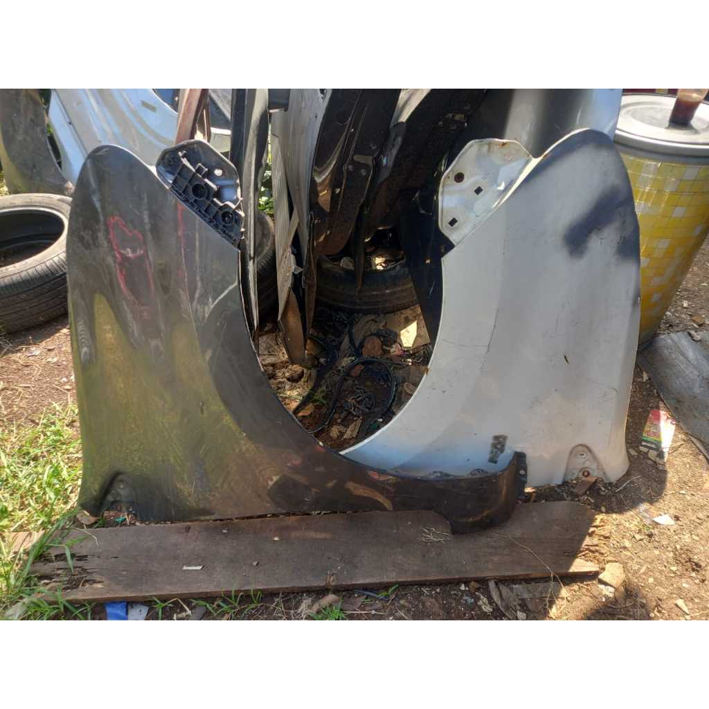 Fender Avanza Xenia 2016 - 2020 Kanan Kiri