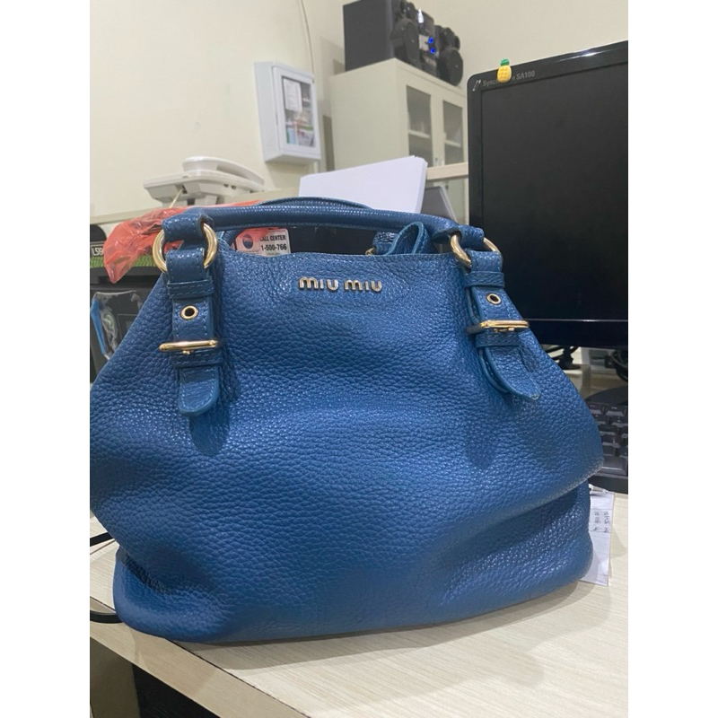 miu miu bag / hand bag /kulit asli /preloved /top handle bag biru
