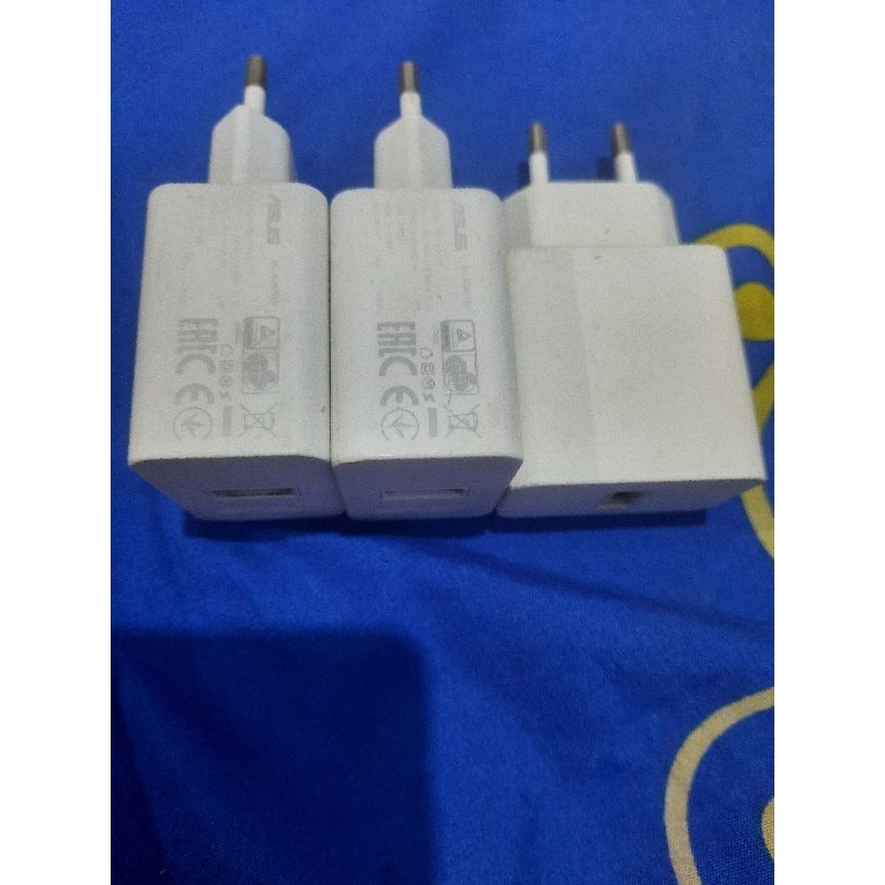 Charger Asus 2A putih second ori100% bawaan hp Zenfone 5 3 Max Pro M2 Pro M1 Pro M3 dll