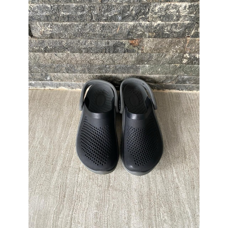 Sandal Crocs Literide Size J 1 (Preloved Asiyah)