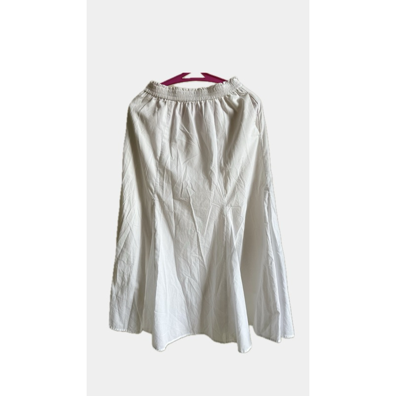 PRELOVED Rok Panjang Duyung UNIQLO Putih