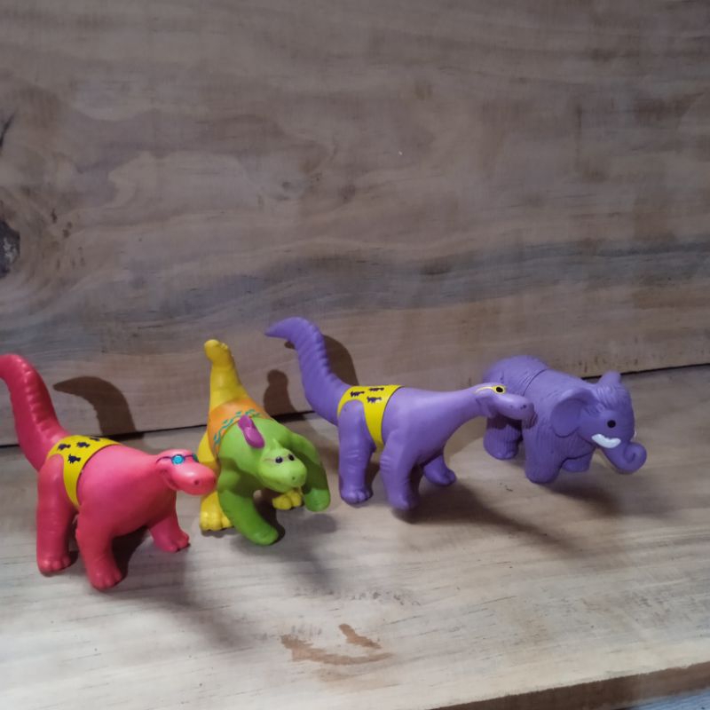 texas Chicken toys dinosaur set
