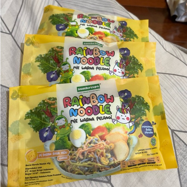 

NEW RAINBOW NOODLE SUNKRISPS MIE SEHAT PELANGI RASA KEJU 45gram