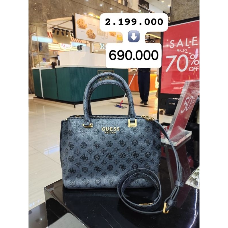 GUESS SALE UP TO 70%