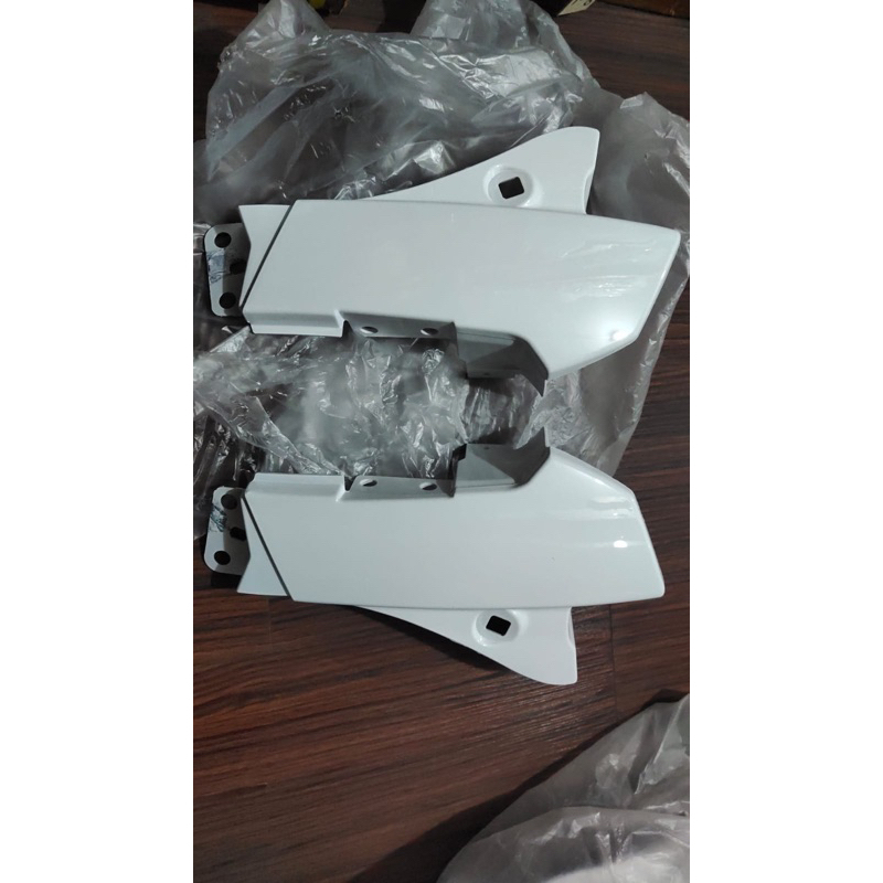 body belakang rgr body buntut rgr body belakang suzuki RGR Sprinter body belakang rgr sprinter