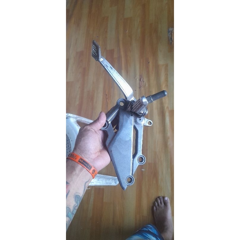 postep kanan ninja 250fi depan