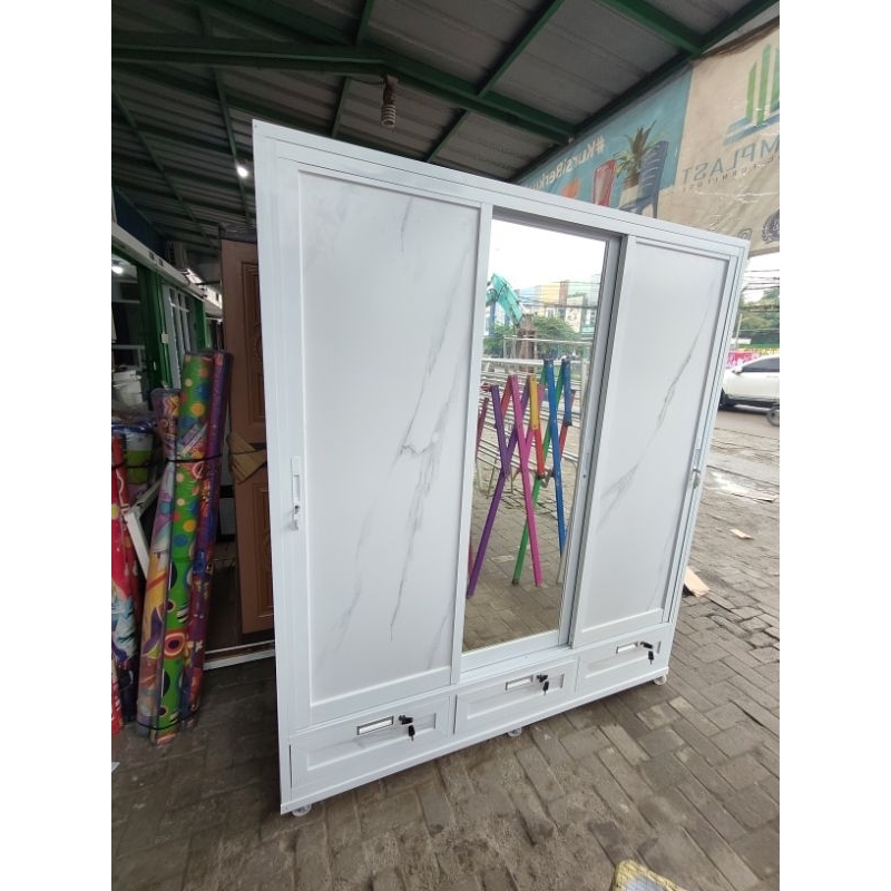 Lemari pakaian alumunium acp sliding / wardrobe aluminium acp 3 pintu jumbo 180cm