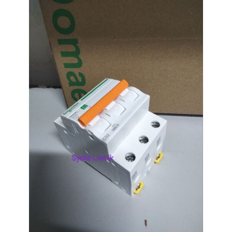SCHNEIDER MCB 3Phase 32A Type Domae