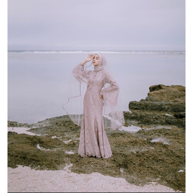 Preloved Dress by Edmore