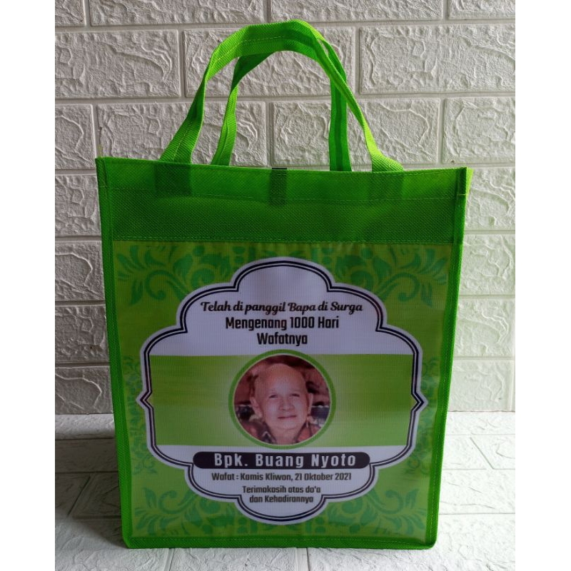 

50. TAS HAUL CUSTOM/TAS BERKAT, harga yg tertulis 1 pack isi 10 pcs, minim order 2 pack/20 pcs
