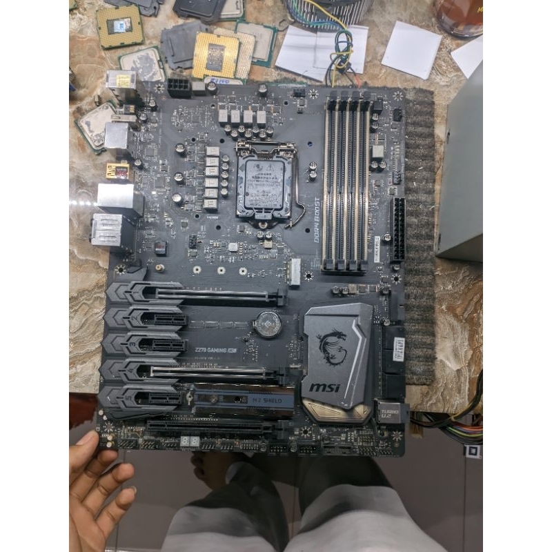 Mobo msi z270 LGA 1151 gaming