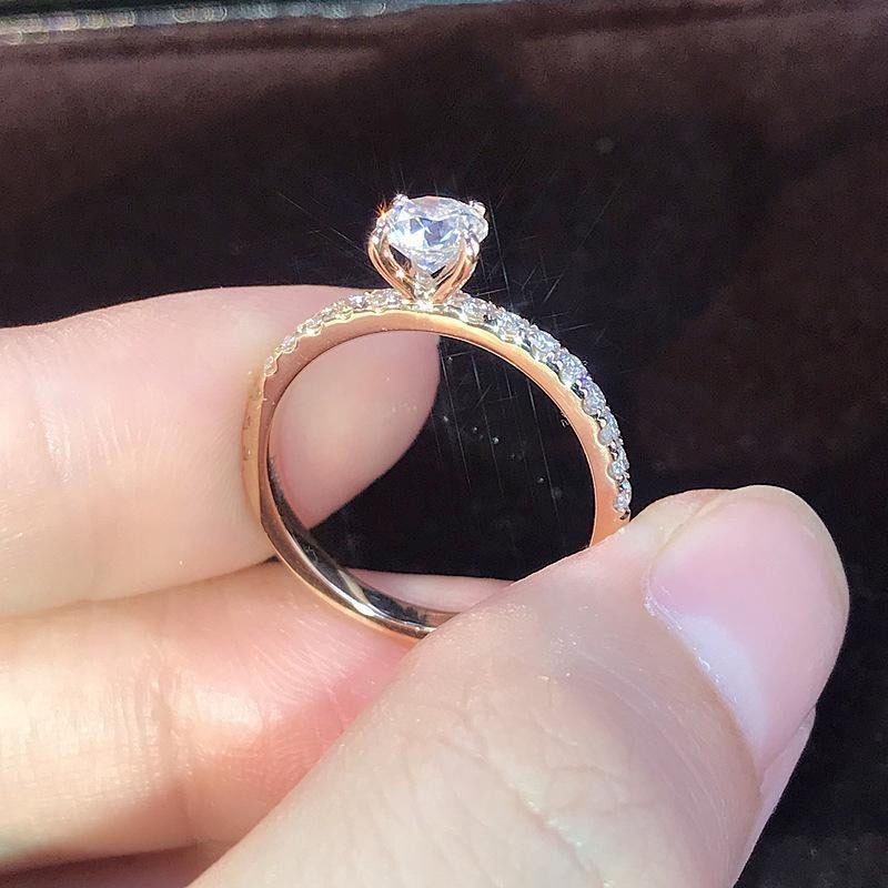 DISKON Cincin Titanium Anti Karat Wanita Emas Perak 925 Berlian Imitasi Perhiasan Elegan Wanita.
