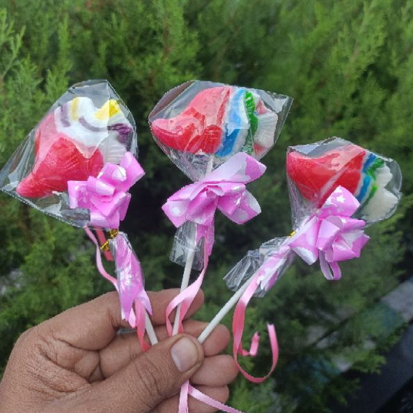 

PERMEN LOLIPOP IKAN 4 CM ISI 20 PCS GROSIR GALAXY LOLIPOP