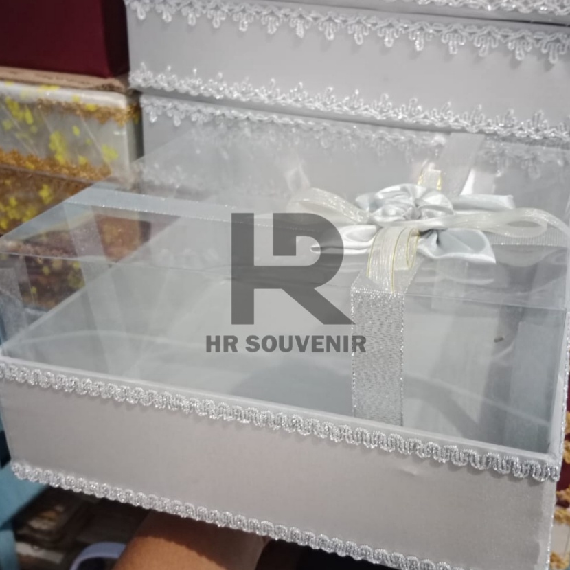 

KI3 Kotak Hantaran Seserahan Kotak Kue Satuan