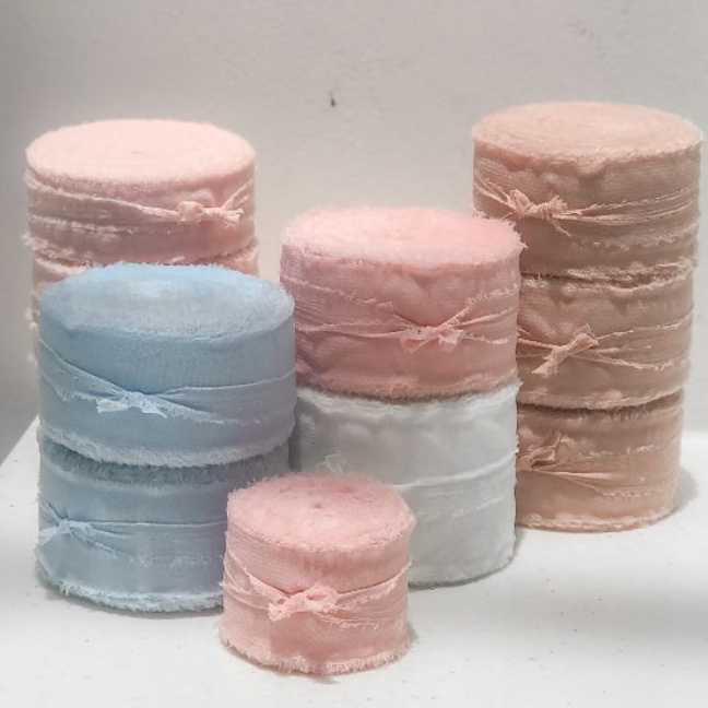 

Sale Roll Panjang 2m KATALOG 1 Pita Chiffon Fringe Raw Edge Undangan Hampers
