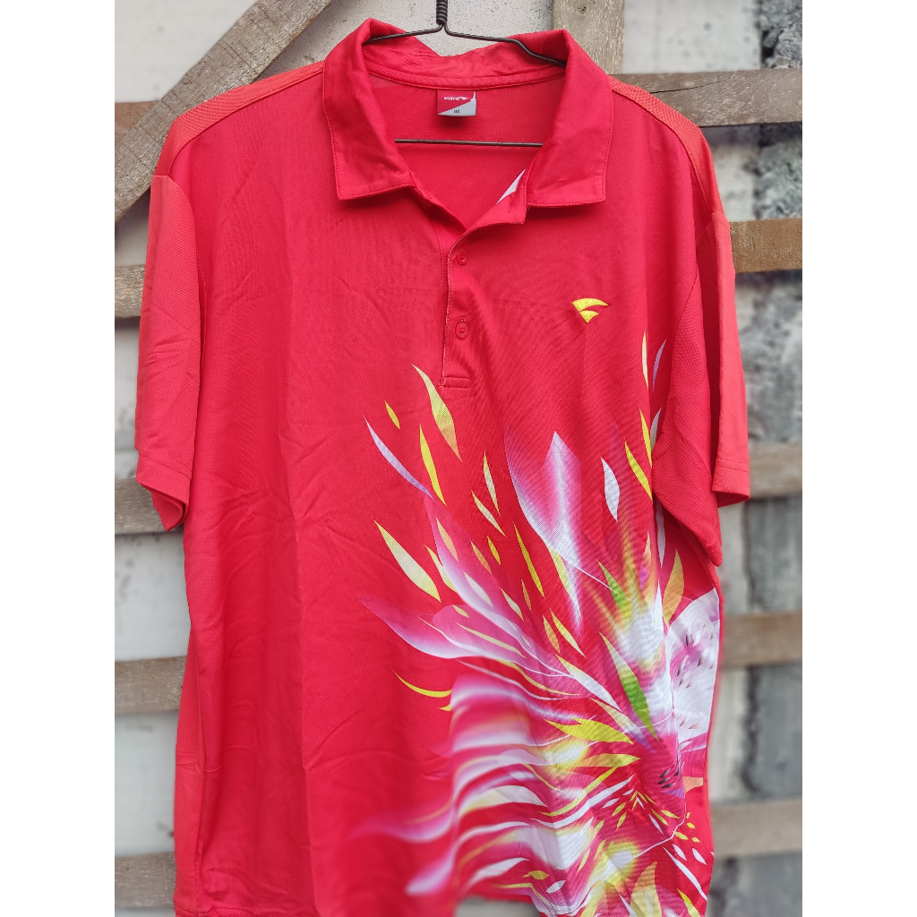 Kaos Kerah Vitro Merah Second/Preloved